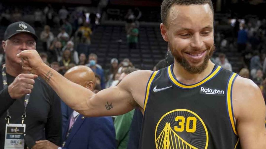 Finale NBA: Curry partage avec Federer la même joie dans l'effort, selon Kerr