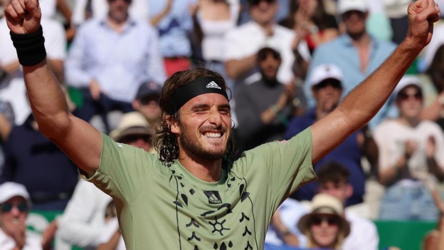 Tsitsipas mate Medvedev et affrontera l'invité surprise Coric