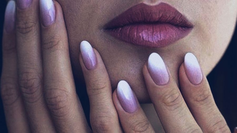 La «fade French manucure»: la tendance douceur de l’automne