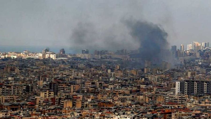Treize tués dans une frappe israélienne nocturne contre Jnah, le Hezbollah élargit son champ de tir en Israël