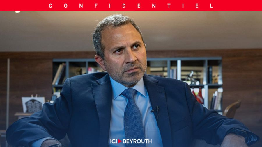 Diplomatie: Plan d’austérité et pressions politiques