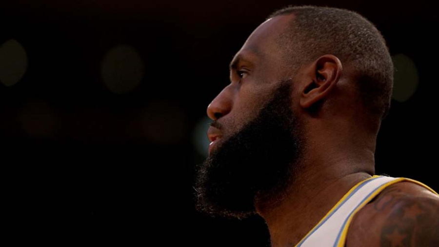 James fait respirer les Lakers au Garden