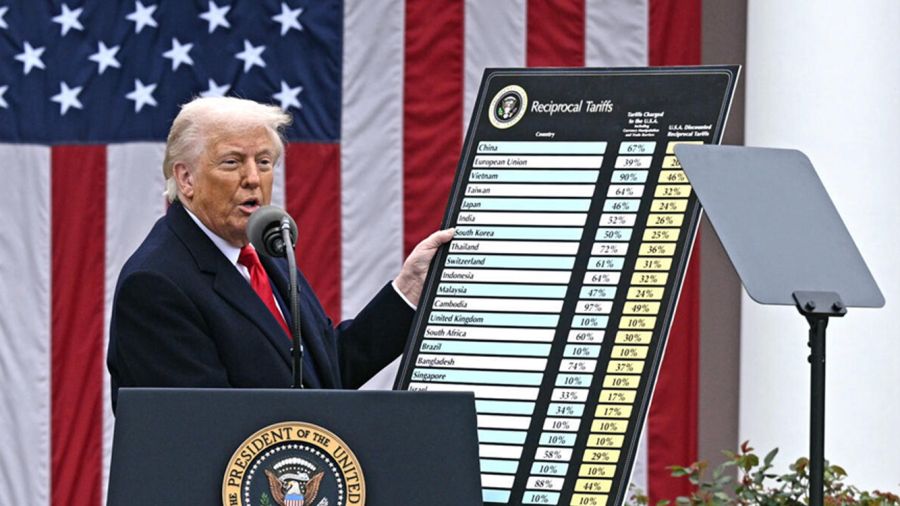 Nouvelles taxes douanières de Trump: une tempête en mer agitée