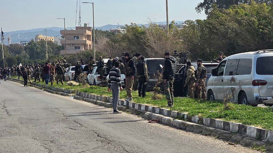 Syrie: un nouveau chapitre de tensions entre les forces pro-Assad et les autorités?