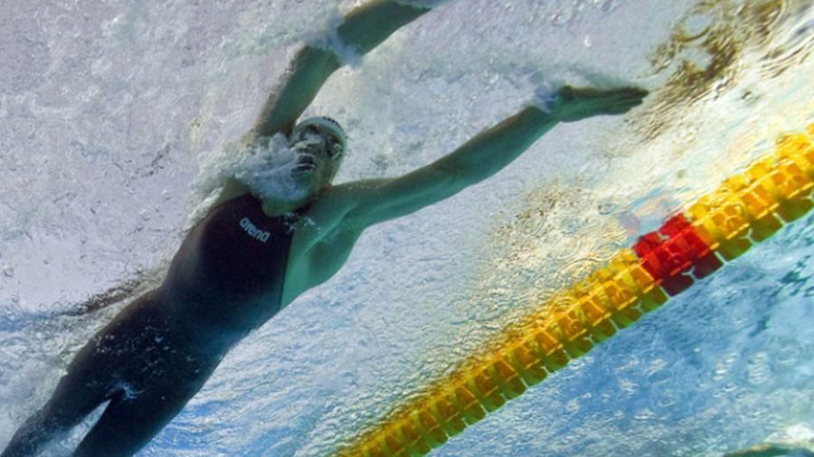 Euro de natation: Popovici continue d'écrire sa folle histoire