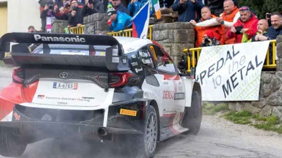 Rallye de Croatie: Ogier ralenti par deux crevaisons et une pénalité, Neuville leader