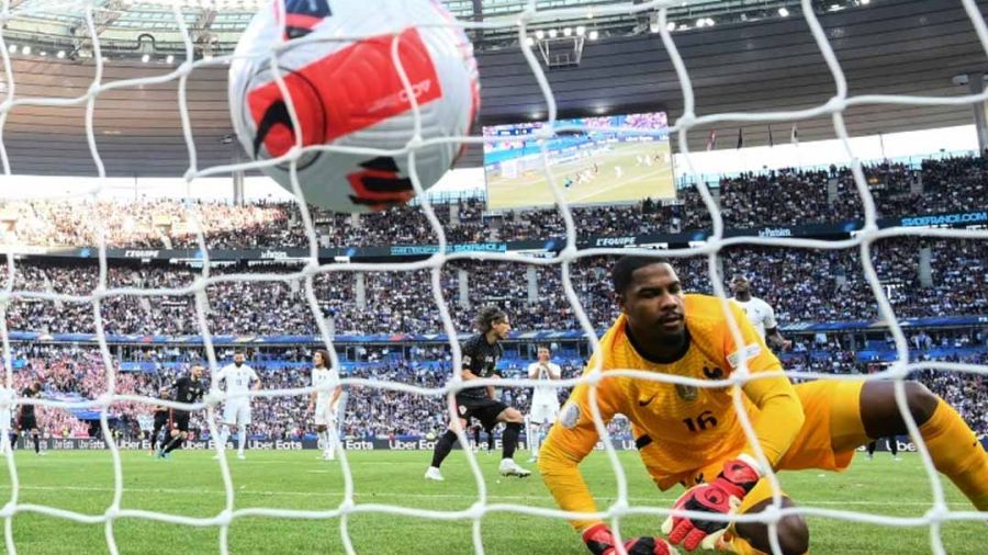 Ligue des nations: les Bleus perdent leur titre et leur confiance