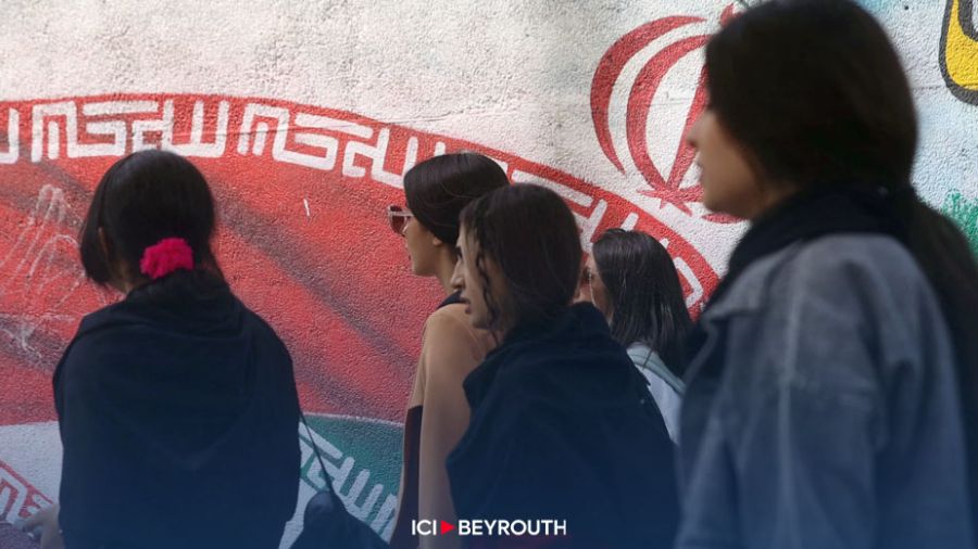 Iran: 74 coups de fouet pour une photo sans voile