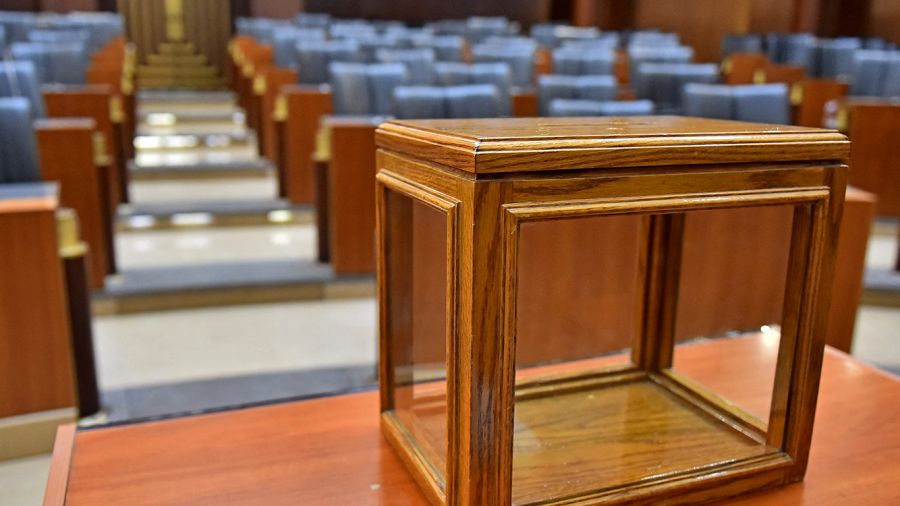 L’axe obstructionniste soutient un président “contrôlable”