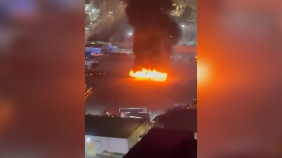 Israël: des explosions frappent plusieurs bus à Tel Aviv, la police évoque un attentat
