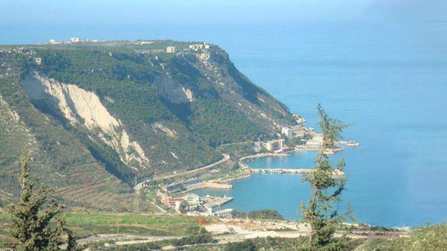 Ras Chekka, là où la montagne rencontre la mer