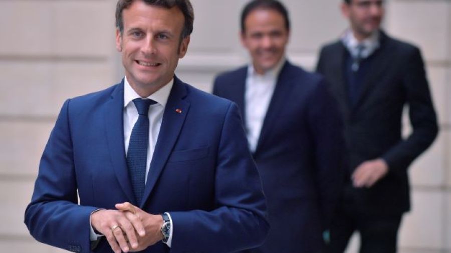 Macron veut ménager Poutine pour éviter un nouveau Versailles