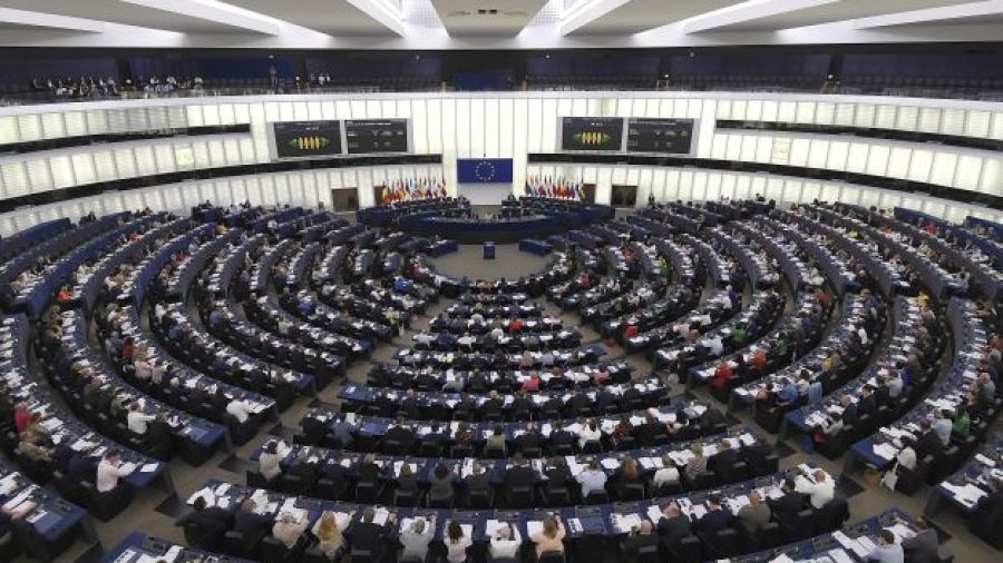 L'UE régule encore plus les géants du numérique