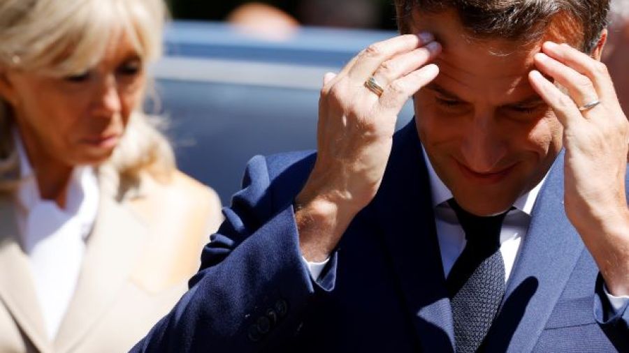 Législatives françaises: la gauche bouscule l'édifice macroniste