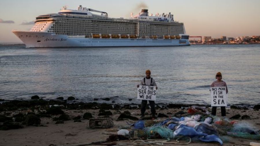 Le monde se penche sur un océan de problèmes