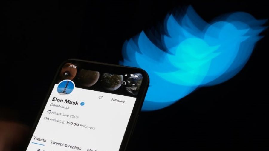 L'oiseau bleu a du plomb dans l'aile