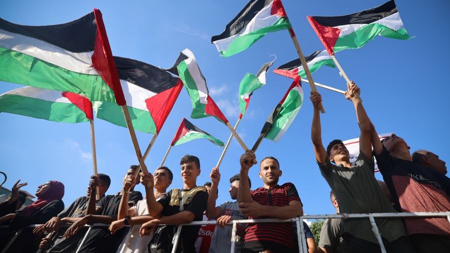 Les factions palestiniennes scellent leur réconciliation à Alger