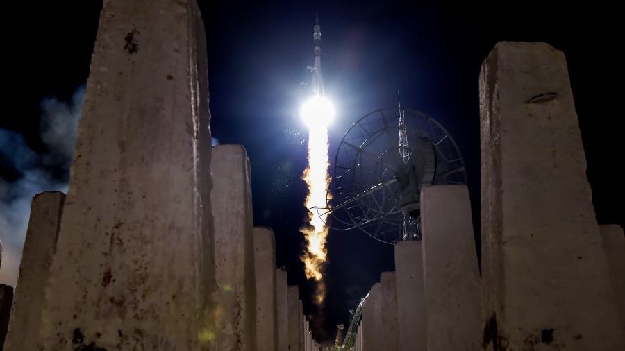 Loin des conflits d'ici-bas, la coopération spatiale russo-US continue