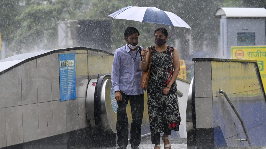 Sur Terre, l'eau de pluie impropre à la consommation