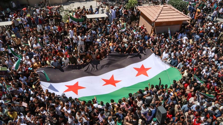Grande manifestation de rebelles syriens contre la Turquie