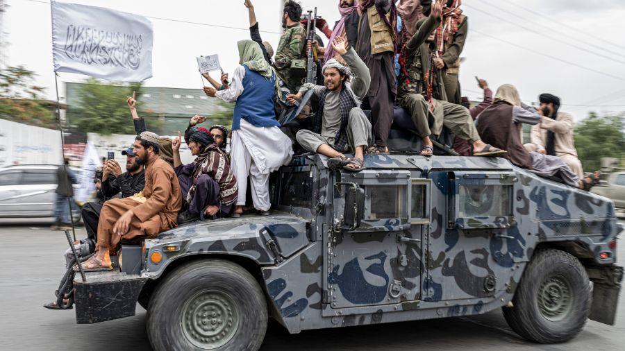 Les talibans célèbrent leur première année au pouvoir