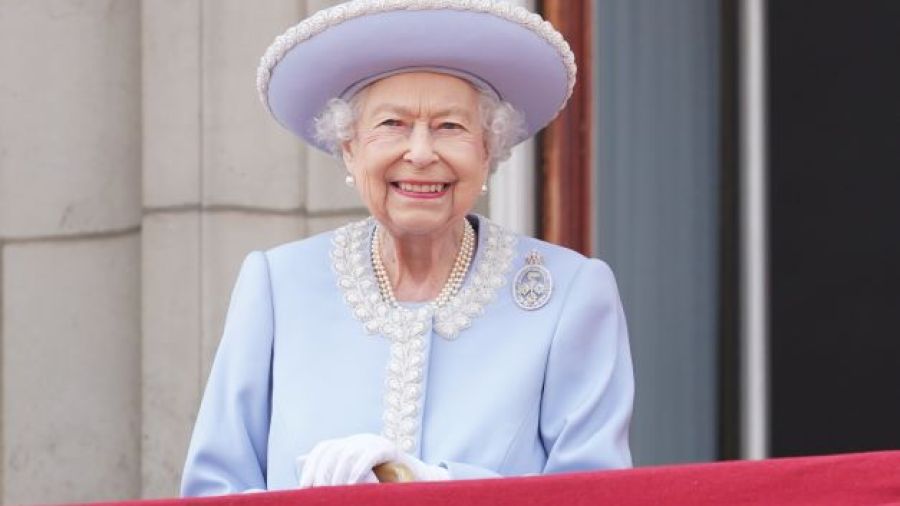 Mort d'Elizabeth II: la communauté internationale lui rend hommage