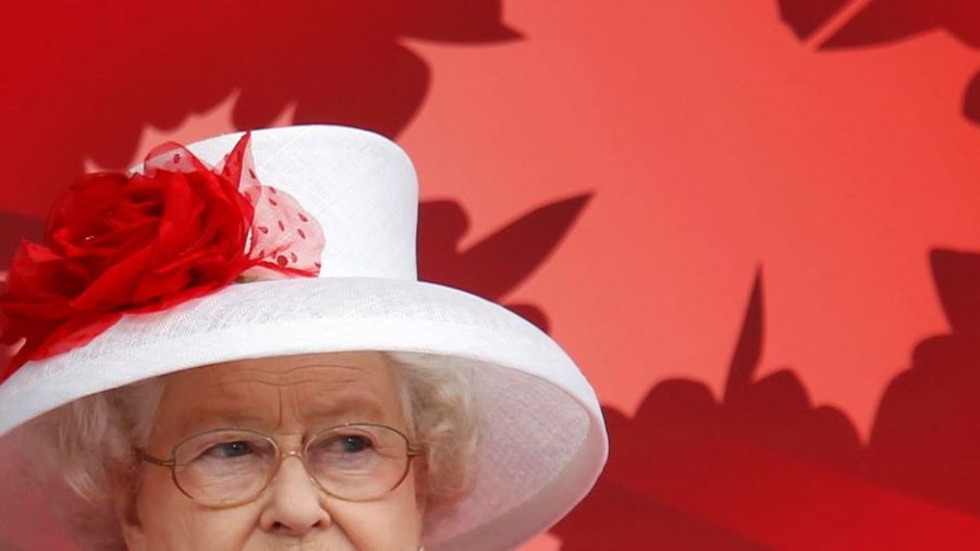 Quels sont les pouvoirs de la monarchie britannique ?