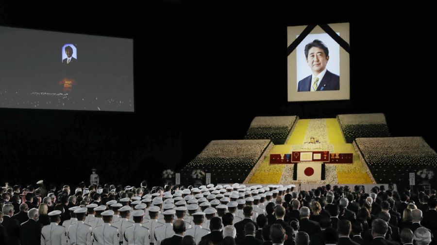 Funérailles très controversées pour Shinzo Abe