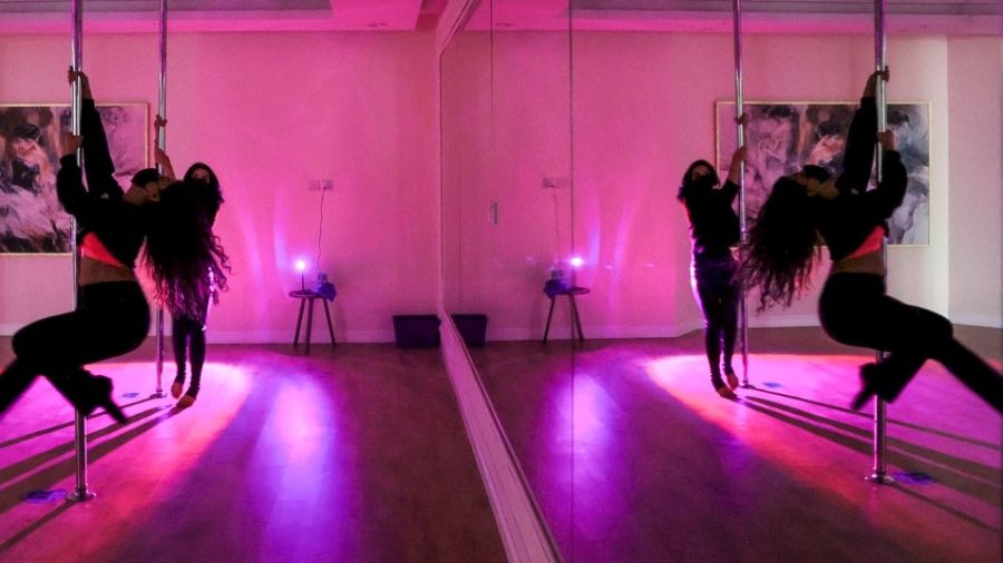 Arabie Saoudite: la pole dance pour changer les mentalités