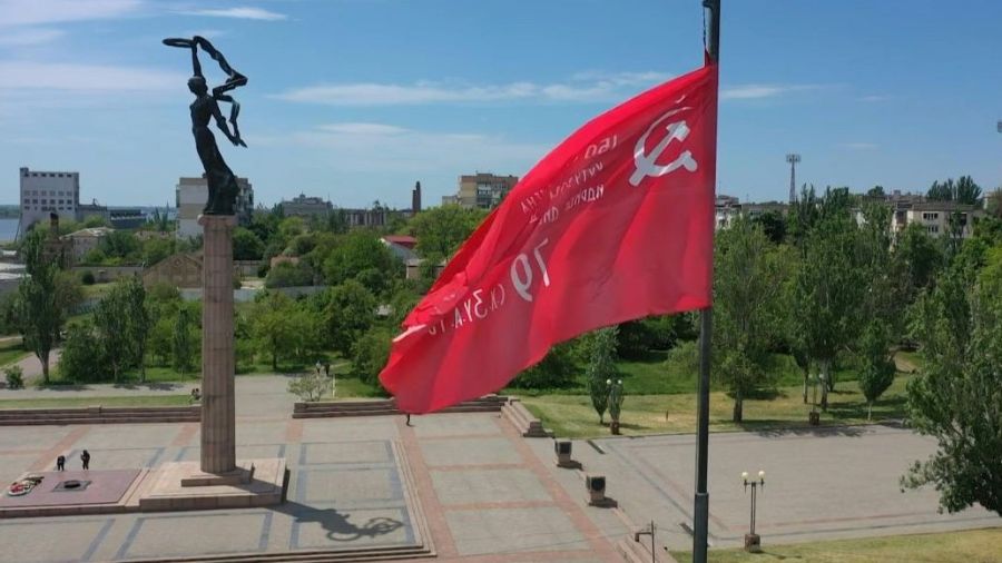 Ukraine: loi martiale et évacuations dans les régions occupées