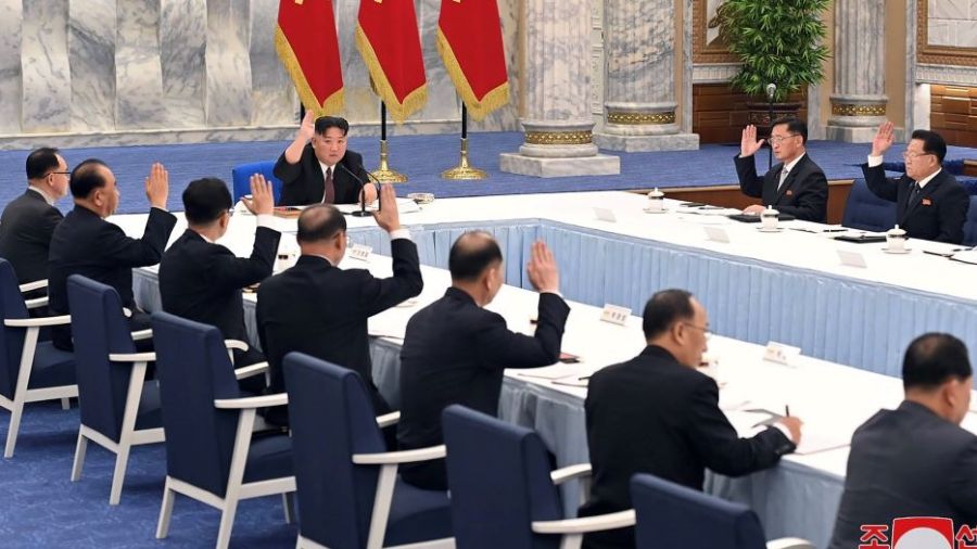 Pyongyang tire trois nouveaux missiles pour finir l'année
