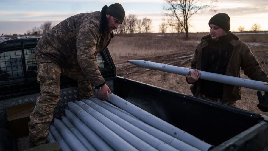 Armement de l'Ukraine: l'Otan engagée dans une course logistique