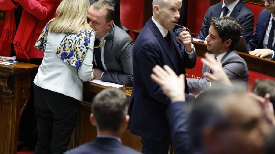 Réforme des retraites: fin des débats confus et sans vote