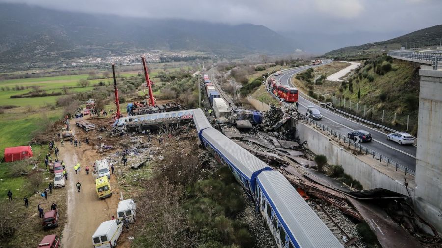 La Grèce choquée par l'accident de train le plus meurtrier de son histoire