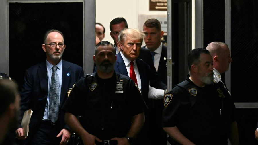 Pour Trump, Biden est mentalement inapte et Macron est un «lèche-cul»