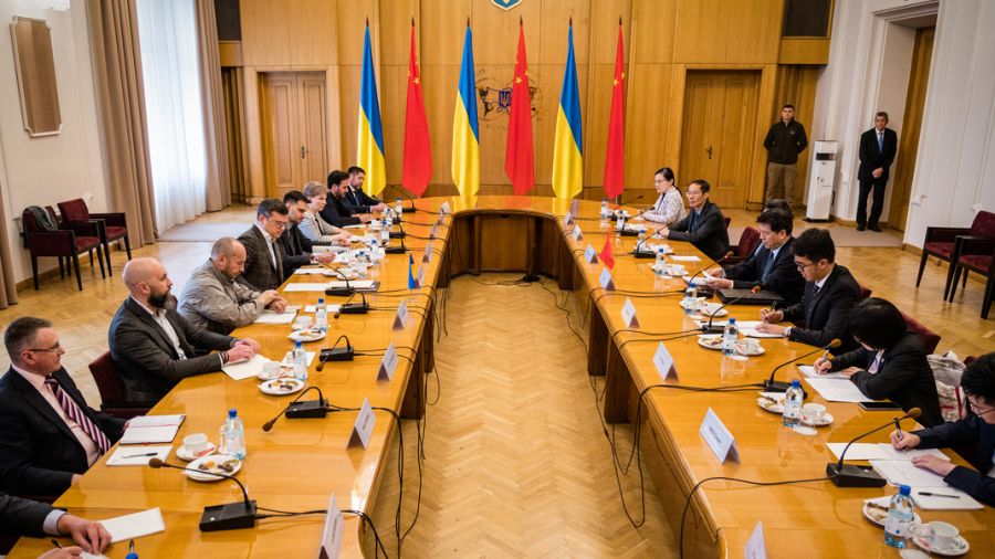 Kiev reçoit l'émissaire chinois et insiste sur «son intégrité territoriale»