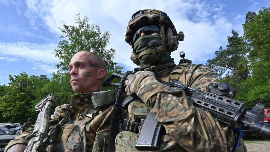 La Pologne envoie 2.000 soldats de plus à la frontière biélorusse