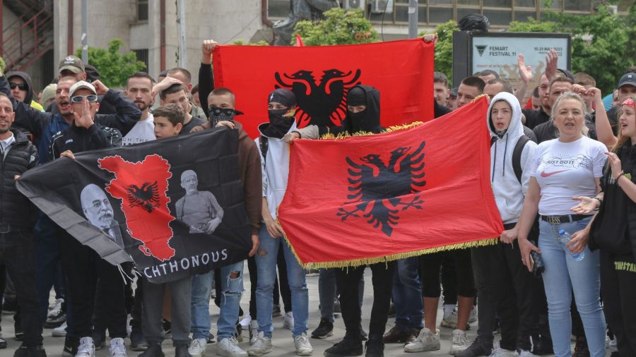 Kosovo: Pristina sous pression internationale