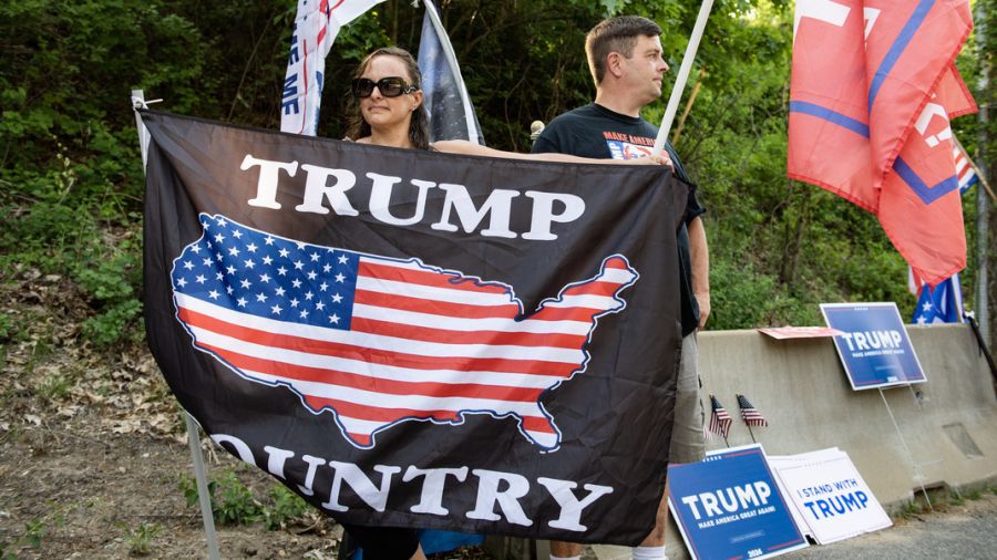 La multiplication des candidats républicains, une aubaine pour Trump