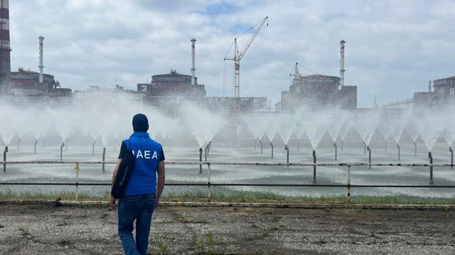 Centrale de Zaporijjia: l'AIEA se veut confiante malgré les dangers