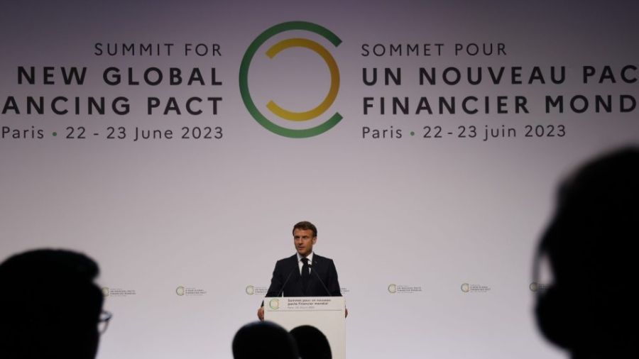 À Paris, «un nouveau pacte financier» contre la crise climatique