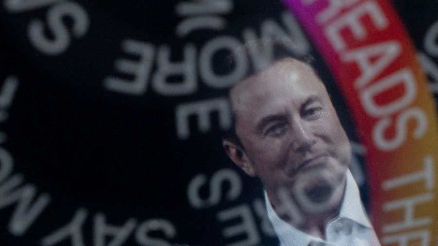 Threads: Musk contre-attaque et accuse Meta de \