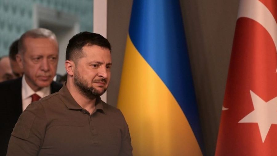 Ukraine: soutien turc à l'Otan et armes à sous-munitions des USA