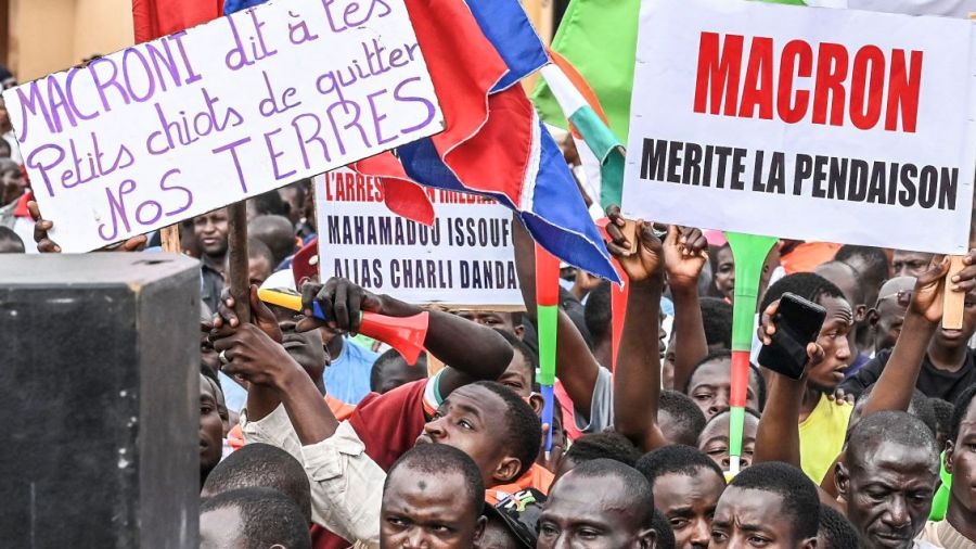 Niger: le régime militaire expulse l'ambassadeur de France
