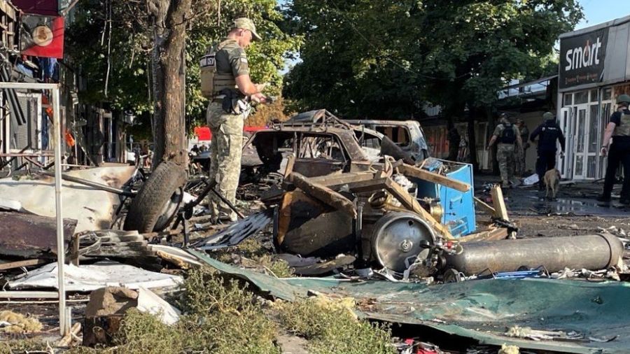 Blinken reçu en Ukraine par des frappes russes meurtrières