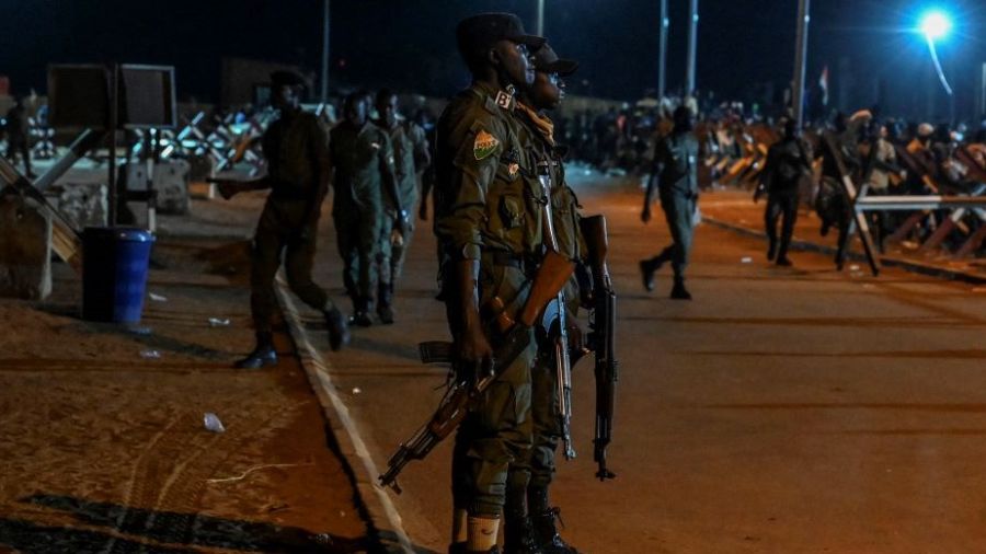 Niger: les putschistes accusent Paris de préparer «une invasion»
