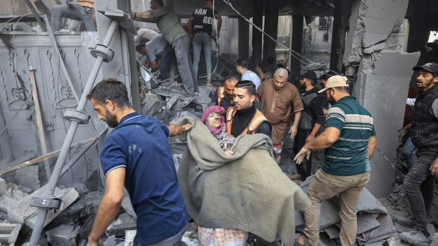 Israël bombarde une école à Gaza, l'hôpital al-Chifa évacué