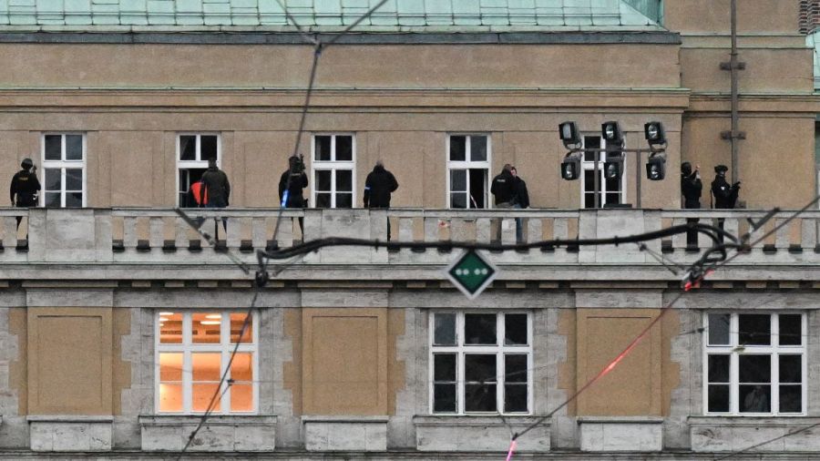 14 morts dans une fusillade à Prague