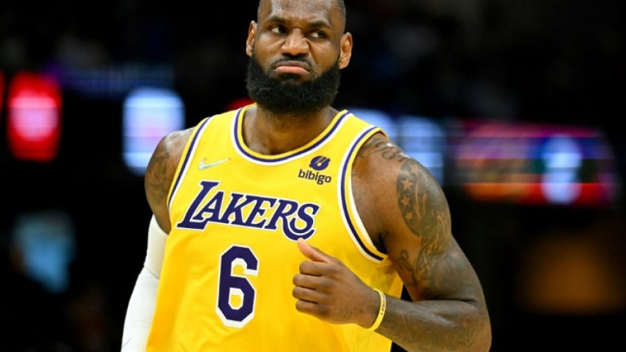 Steve Kerr, LeBron James en colère après la tuerie au Texas