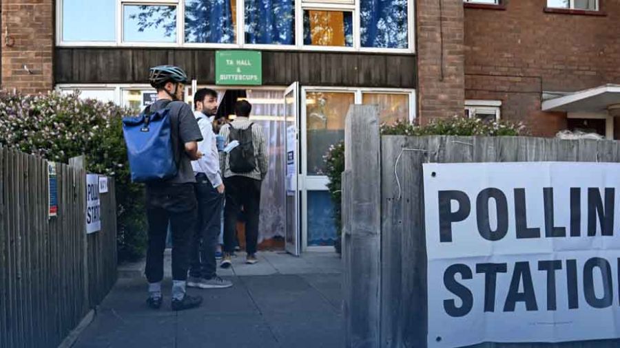 Les Britanniques aux urnes pour des législatives promises au Labour